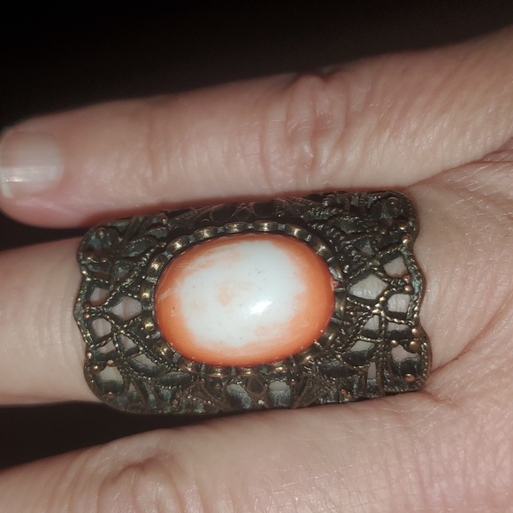 Antique large coral cabochon intricate openwork design floral & leaf - Picture 1 of 9